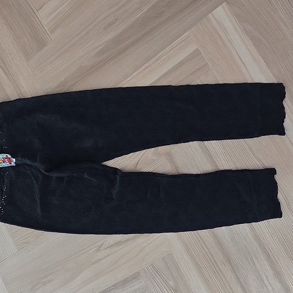 Johnny Was Black Eyelet Leggings Small - Picture 5 of 5